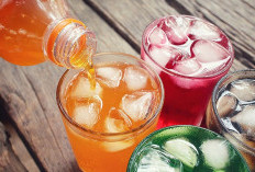 Terlihat Sehat, Ternyata Berbahaya! 5 Minuman Pemicu Asam Urat yang Sering Kita Minum
