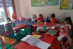 Tawa Ceria Anak-Anak PAUD Kamboja Muara Enim Warnai Hari Pertama Program Makan Bergizi Gratis