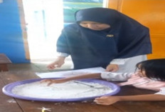 Cara Melatih Kemampuan Menulis Awal Pada Anak