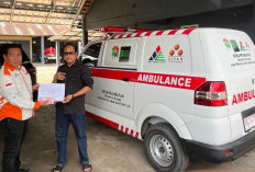 Sinergi untuk Kesehatan: Kerjasama Pemdes Prambatan & Perusahaan Pengadaan Ambulance 