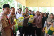 Ratusan Warga Gunung Megang Serbu Gerakan Pasar Murah