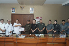 Serahkan Dokumen Raperda Pertanggungjawaban APBD 2024