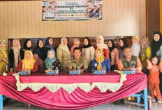 Perkuat Kemandirian Ekonomi, DPPPA Muara Enim Bekali Kaum Perempuan Pelatihan Budidaya Jamur Tiram 