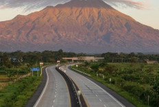 Menikmati Keindahan Gunung Merapi dan Merbabu dari Tol Boyolali