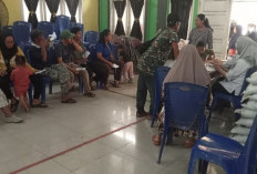 Pemdes Lingga Muara Enim Salurkan Bantuan Beras Program KPM