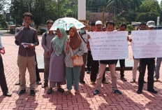 Keluhan Aktivitas dan Dampak Limbah Batubara, Warga Belimbing Geruduk Kantor Bupati Muara Enim