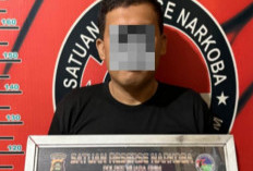 Polisi Amankan Pelaku Bersama 11 Paket Sabu