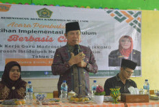 Kakan Kemenag Buka Kegiatan MGMP MI, Tegaskan Pentingnya Kurikulum Berbasis Cinta