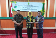Amrin Salim Launching Inovasi Bersamaan Lepas Tugas 