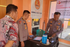 Kompol Hendrianto Pantau Langsung Pengamanan di Kantor Bawaslu