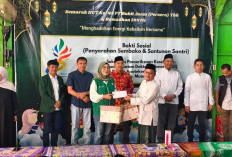 Kolaborasi IDI IAI Muara Enim, PTBA dan Dinas Kesehatan, 58 Santri Terima Layanan Kesehatan Gratis
