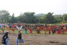 SMA Bukit Asam Tanjung Enim Ikut Meriahkan Karnaval Budaya Kecamatan Lawang Kidul HUT ke-80 RI