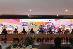 Grup Band EDANE Terkesan dengan Pindang Baung dan Pilih Gear Lokal Saat Tampil