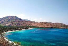 Pantai Senggigi: Destinasi Ikonik di Lombok Barat yang Memikat Wisatawan