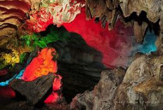 Bukan Cuma Sungai Musi & Ampera! Ini 7 Surga Alam Sumsel yang Cocok Banget untuk Liburan Keluarga