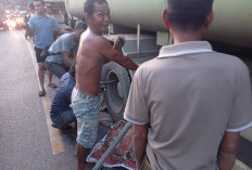 Dua Pelajar Alami Kecelakaan Maut di Muara Enim, Satu Tewas Terlindas Truk