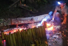 Desa Karang Raja Lestarikan Tradisi Melemang