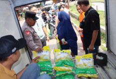 Ratusan Warga Antusias Borong Beras 