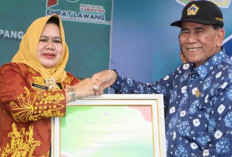 Bupati Muara Enim Raih Pin Emas KTNA: Bukti Komitmen Sejahterahkan Petani  
