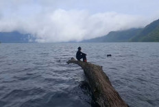 Tiga Danau Elite Indonesia di Kawasan Gunung Berapi Tertinggi