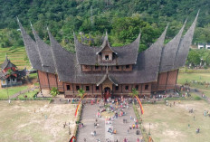 Menjelajah Istano Basa Pagaruyung, Menyusuri Jejak Kejayaan Minangkabau di Tanah Datar