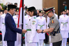 Jokowi Kukuhkan 76 Paskibraka di IKN! Momen Haru Jelang HUT ke-79 RI