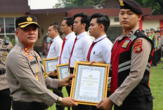 25 Personil Polres Muara Enim Berprestasi Dapat Penghargaan