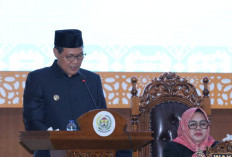 Bupati Jawab Pandangan Fraksi Soal 3 Raperda Strategis