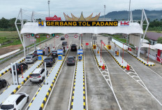 Meledak! Tol Padang–Sicincin Banjir 140 Ribu Kendaraan, Efisiensi Waktu & BBM Bikin Masyarakat Ketagihan!