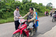 Polsek Rambang Berbagi Nasi Kotak di  Jumat Berkah