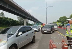 Tol Cikampek Terapkan Contraflow Atasi Kepadatan Kendaraan