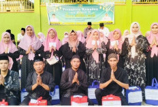 MIN 1 Muara Enim Santuni Guru Honorer, Perkuat Budaya Kebersamaan di Bulan Ramadan