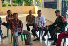 Silaturahmi Harmonis: Peltu Muhklis Jalin Kebersamaan dengan Tokoh Adat Desa Padang Bindu