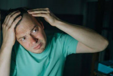 Penyebab Rambut Mudah Rontok