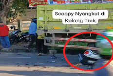 Motor Scoopy Nyangkut di Kolong Mobil Truck