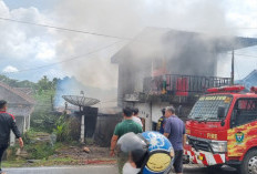 2 Rumah dan 2 Unit Motor Terbakar Selama Ditinggal Kondangan