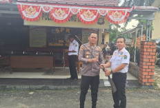 Kades Gunung Megang Dalam Serahkan Senpira