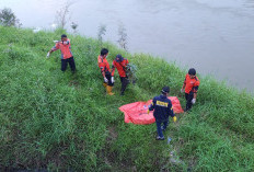 Mayat Mengambang di Sungai Enim Gegerkan Warga