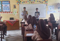 Cegah Judi Online, Bhabinkamtibmas Edukasi Siswa SMAN 01 Muara Belida