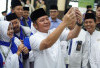 Gubernur Herman Deru Lepas Kloter Pertama Haji: Tekankan Pelayanan Sepenuh Hati