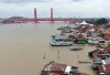Pesona Sungai Musi: Wisata Ikonik Palembang dari Sejarah, Kuliner hingga Sunset Romantis