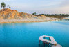 Desert dan Blue Lake Bintan yang Viral, Gurun Pasir hingga Danau Biru Bak Negeri Dongeng. Ini 5 Faktanya!