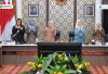 Sumsel Tuan Rumah Pagelaran Swarna Songket Nusantara: Pasar Songket Bersaing Ketat