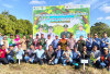 PT United Tractors dan Anak Usaha Tanam 300 Pohon Buah, Dukung Ketahanan Pangan Terpadu di Muara Enim