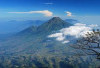 Ini Gunung Tertinggi di Jawa Tengah Capai 3.428 mdpl.  Sangat Luas Letaknya Berada di 5 Kabupaten!